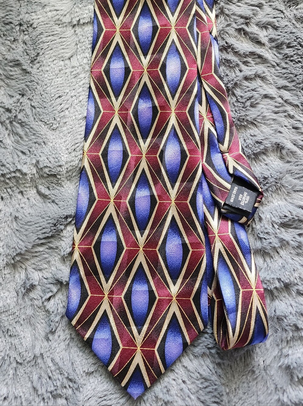 Men's Geometric Pattern Tie in Blue, Burgundy & Gold